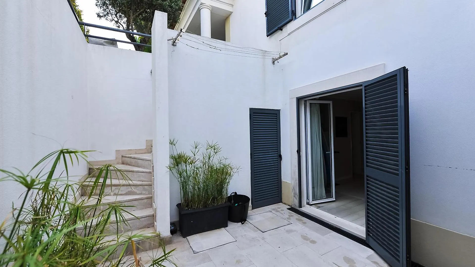 Estoril Garden Villa - 4Bedroom Private Pool - Checkinhome Alcabideche