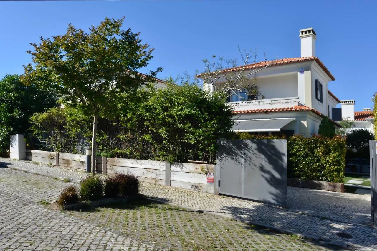 Estoril Garden Villa - 4Bedroom Private Pool - Checkinhome Alcabideche